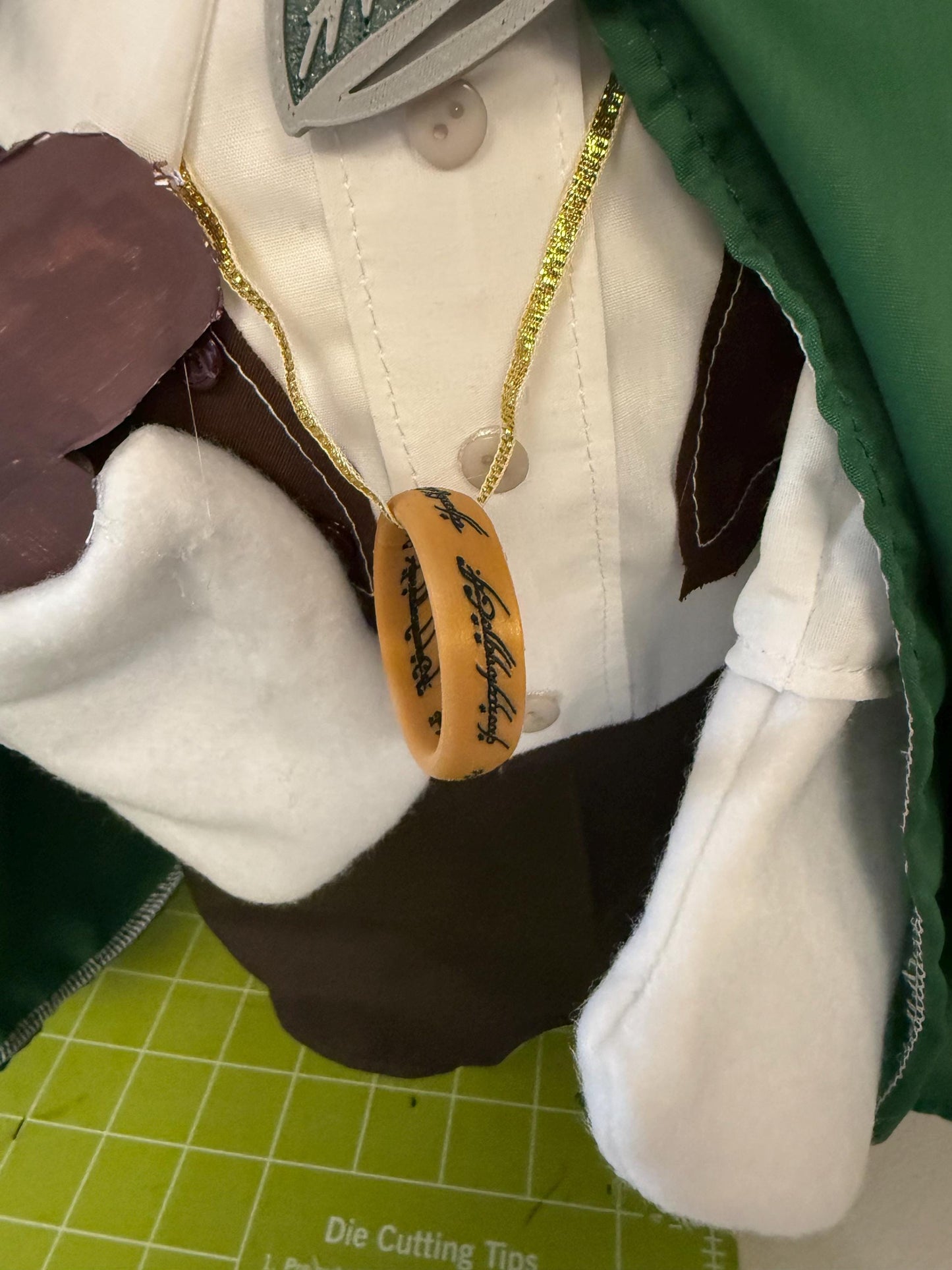 Lord of the Rings goose outfit