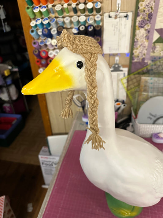 Goose wigs small braids