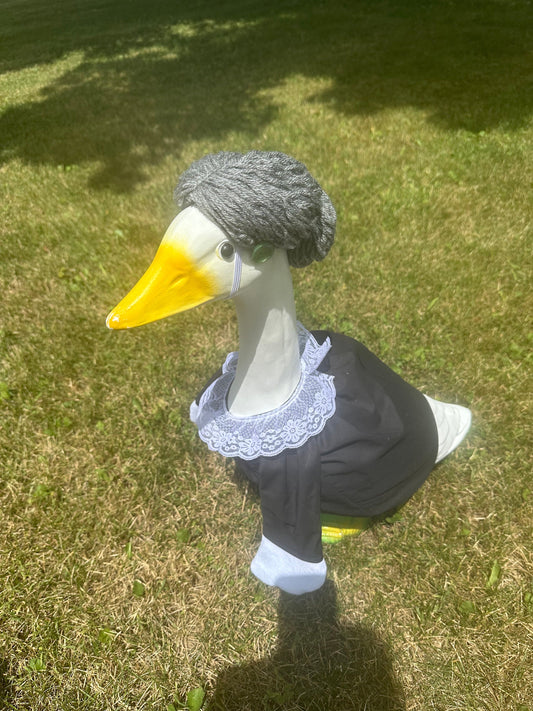 Goose Granny Bun Wig