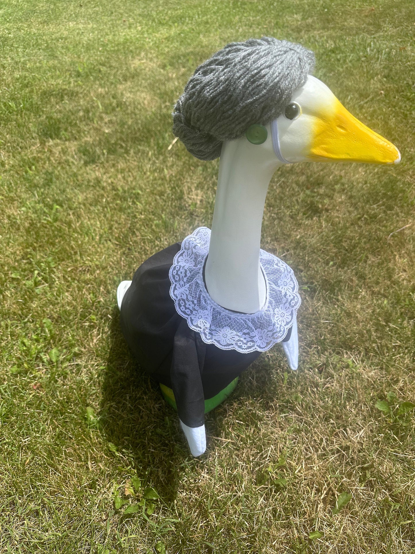Goose Granny Bun Wig