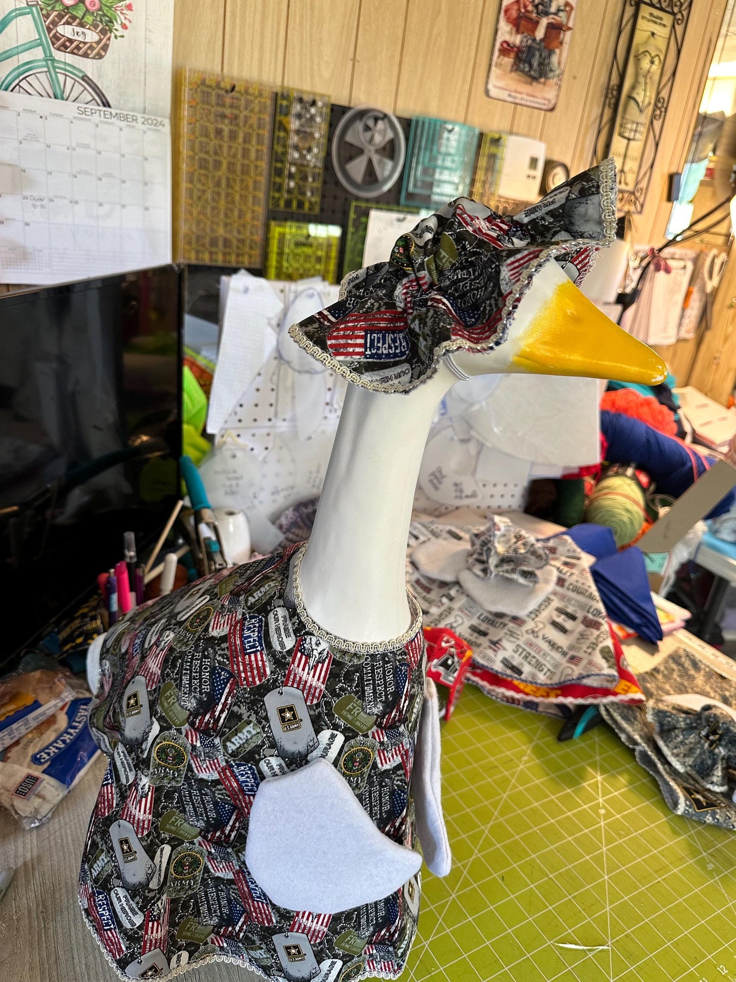 desk goose Military outfit