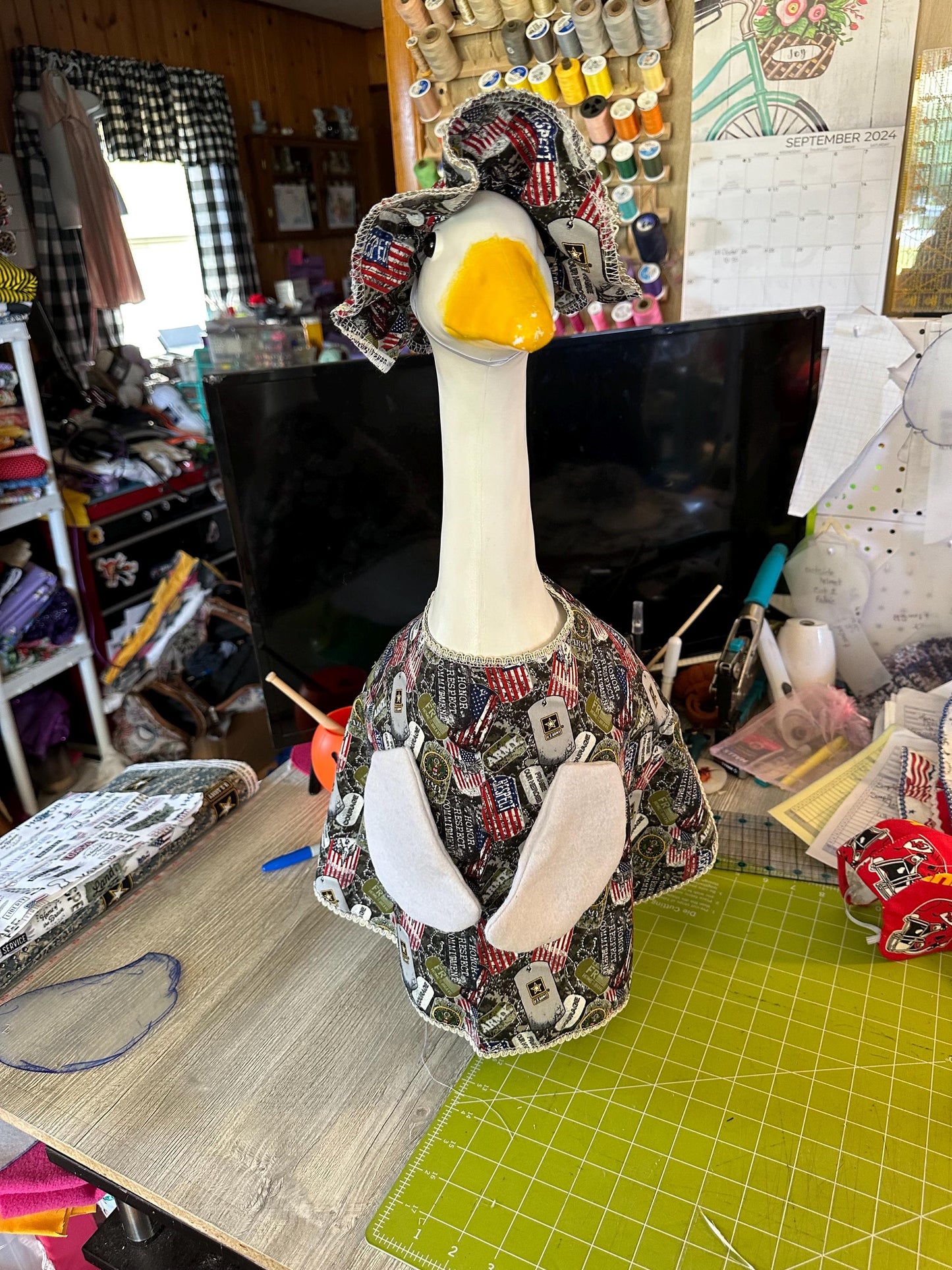 desk goose Military outfit